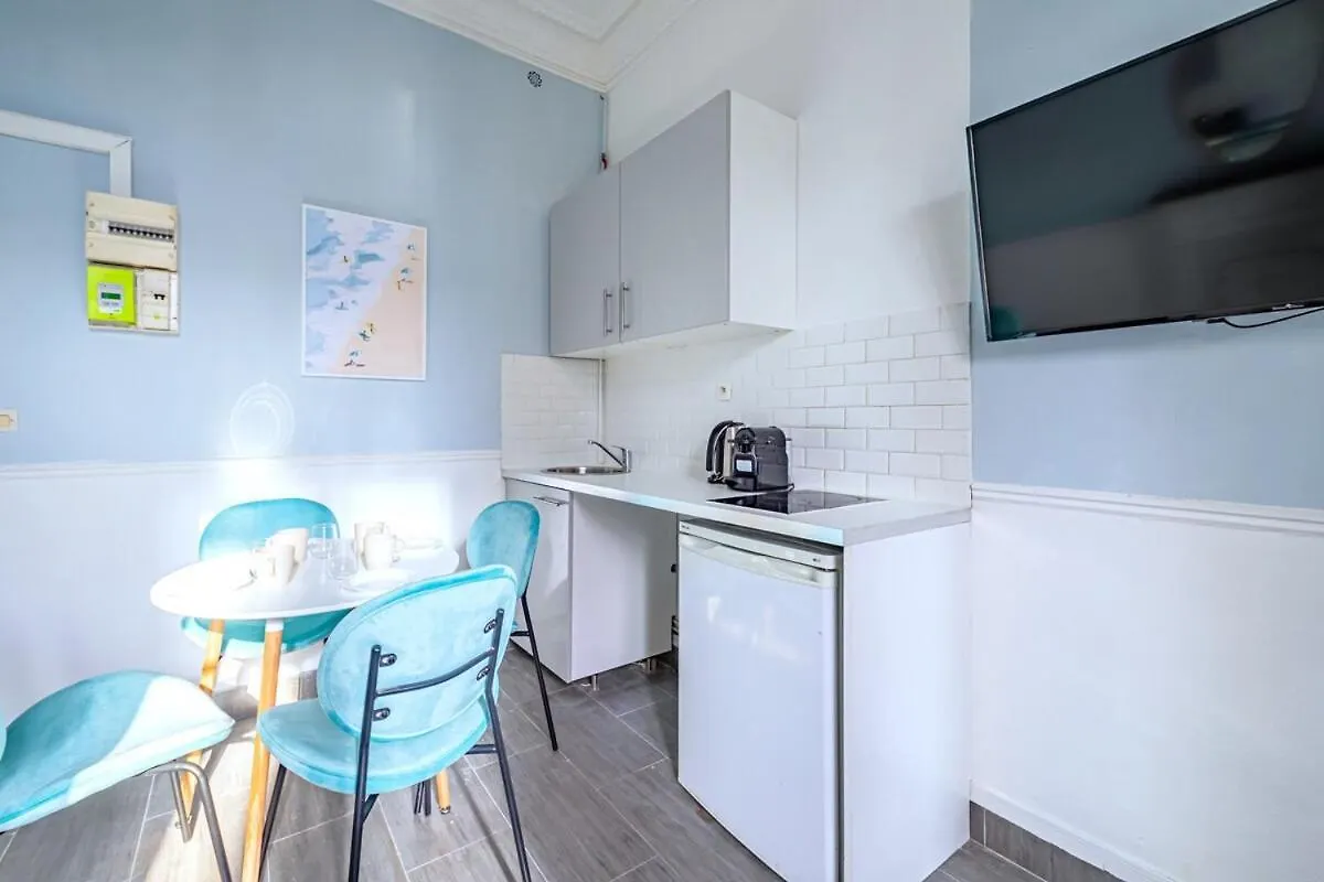 Appartement Colore 14Eme Arrondissement- IV 파리 아파트