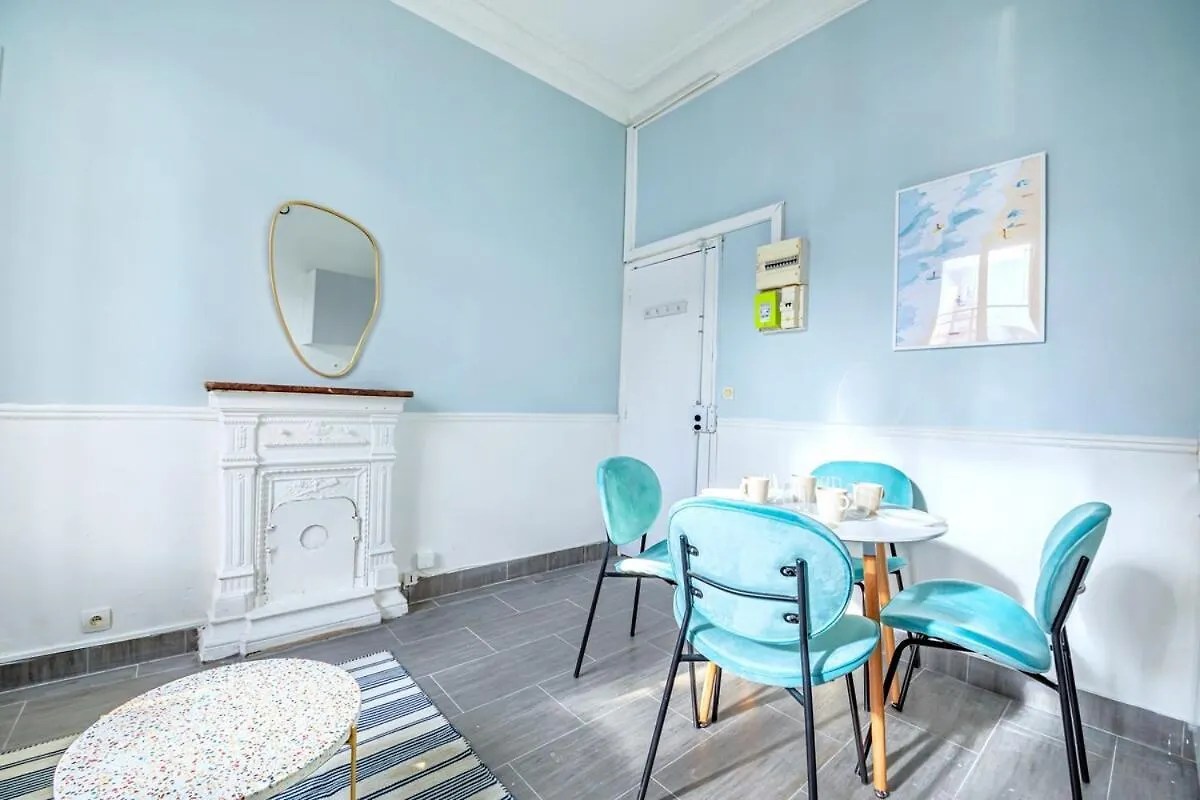 Appartement Colore 14Eme Arrondissement- IV 파리 아파트